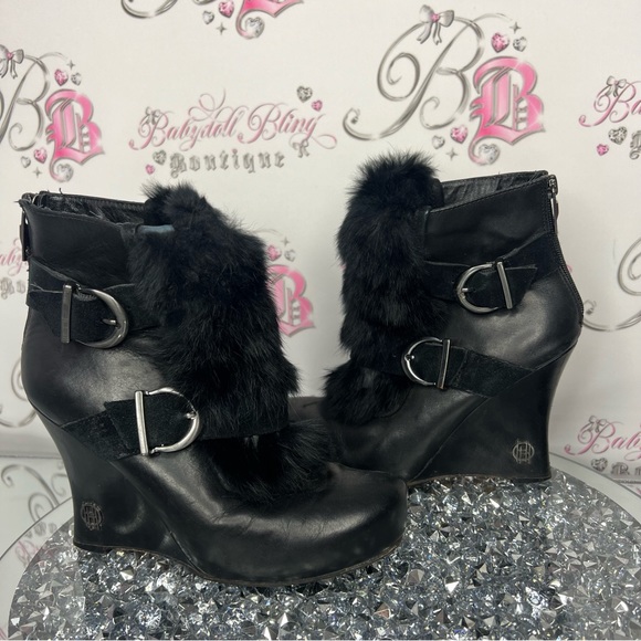 House of Harlow 1960 booties ankle rabbit fur buckle strap detail black furry - Picture 7 of 10